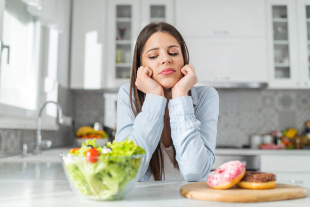 ダイエット中にどうしても食べたくなったときの対処法！〜ダイエットが長続きしない方必見です〜